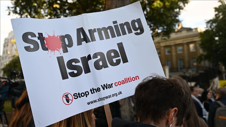 Protesters in London urge government to cease all arms sales to Israel