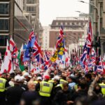 Tommy Robinson march - LIVE: Police make arrests as thousands of Robinson supporters join protest in London