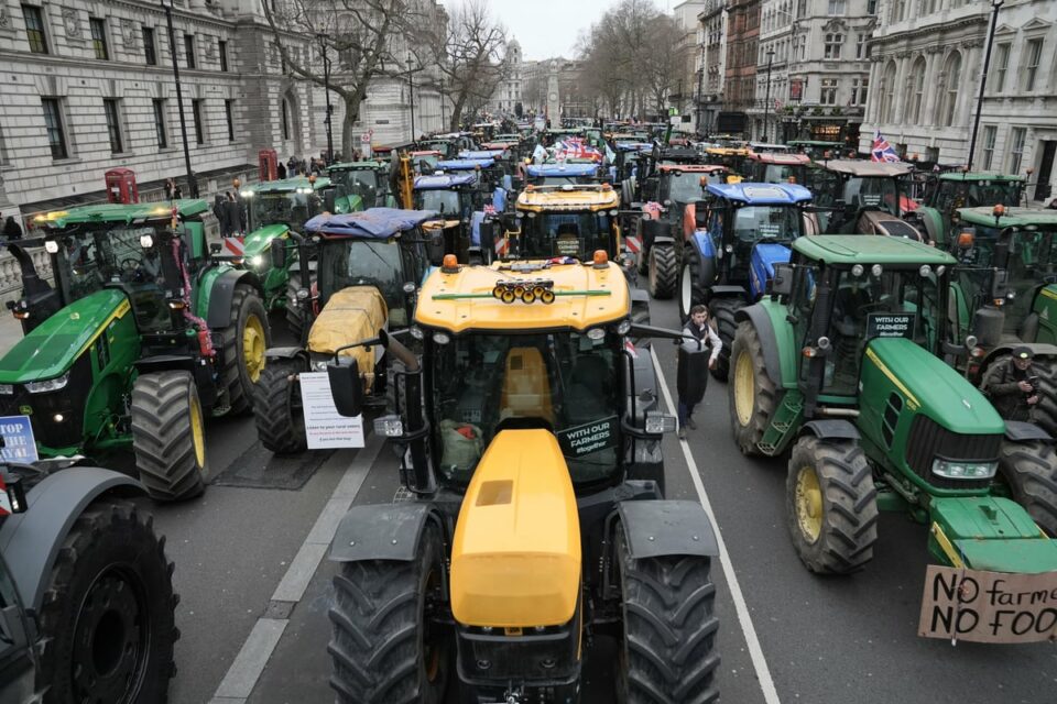 Hundreds of tractors block central London in protest against inheritance tax plans