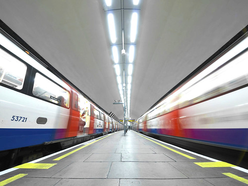 How To Use The London Underground Like a Londoner