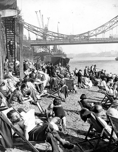 Tower Beach, London 1940s ?